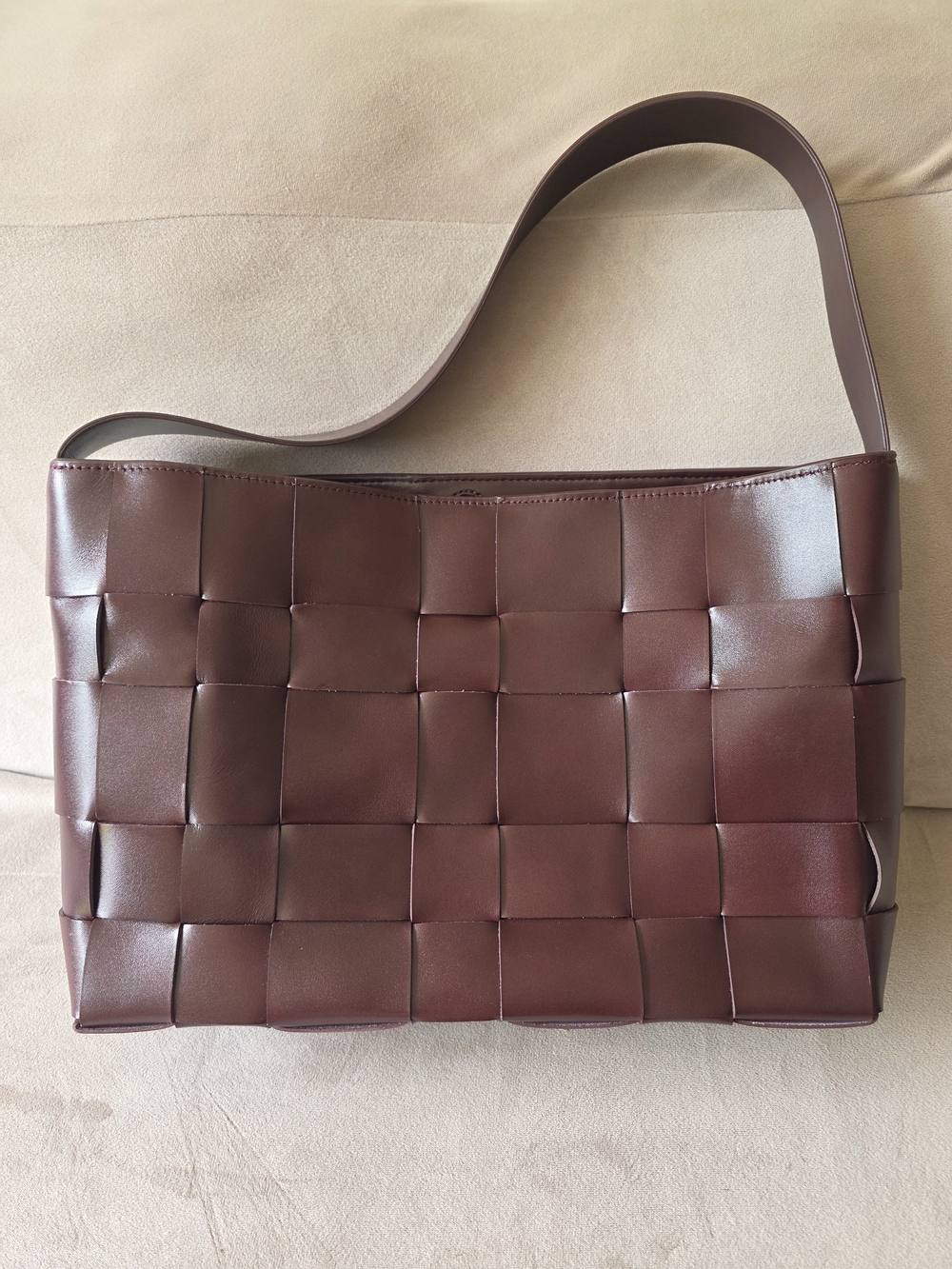 Woven Leather Shoulder Tote in Burgundy